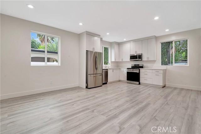 19513 Cantara Street photo 41