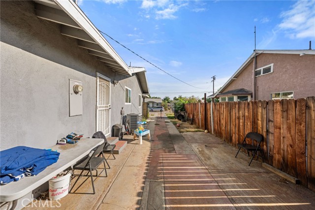 764 W Olive Street, San Bernardino CA: https://media.crmls.org/medias/7b4c2d63-95c4-44ed-b831-1eacc7b7eb59.jpg