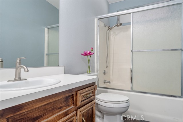 Detail Gallery Image 12 of 29 For 122 Hornbeam, Fountain Valley,  CA 92708 - 3 Beds | 2 Baths