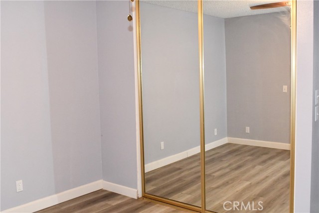 1956 Calle Arboleda, Hemet CA: https://media.crmls.org/medias/7b4cb879-0d14-470a-acca-53fb28883935.jpg