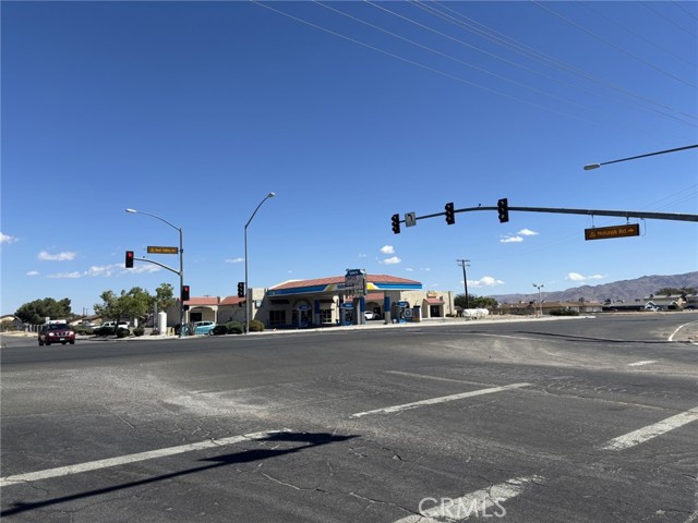 Detail Gallery Image 10 of 13 For 0 Bear Valley Rd, Apple Valley,  CA 92308 - – Beds | – Baths