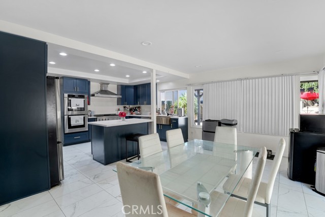2491 Castlemont Court North photo 12