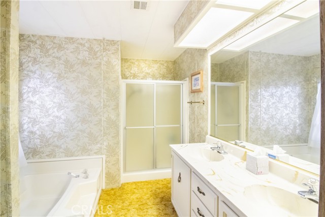 Detail Gallery Image 20 of 26 For 1387 Bishop, Hemet,  CA 92545 - 2 Beds | 2 Baths