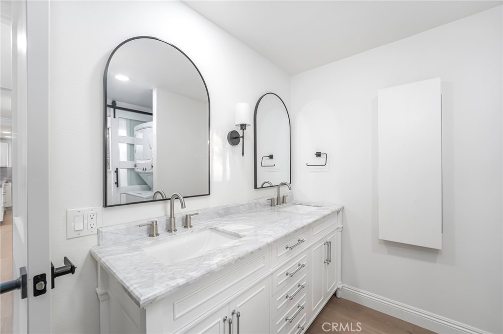 MLS #OC25255577 image #16