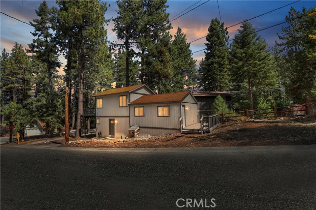 Detail Gallery Image 2 of 38 For 1037 Sylvan, Big Bear Lake,  CA 92315 - 2 Beds | 1/1 Baths