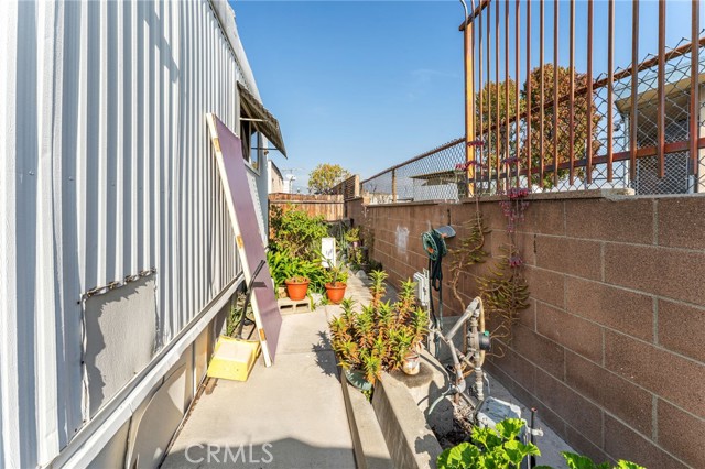 Detail Gallery Image 20 of 36 For 1380 N Citrus #G17, Covina,  CA 91722 - 2 Beds | 2 Baths