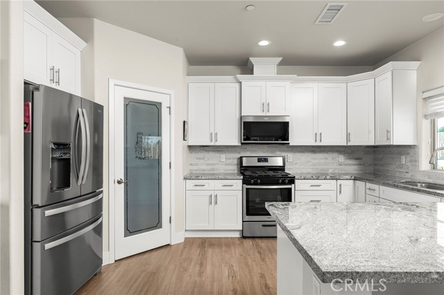 Detail Gallery Image 9 of 39 For 638 Circlewood, Paradise,  CA 95969 - 3 Beds | 2 Baths