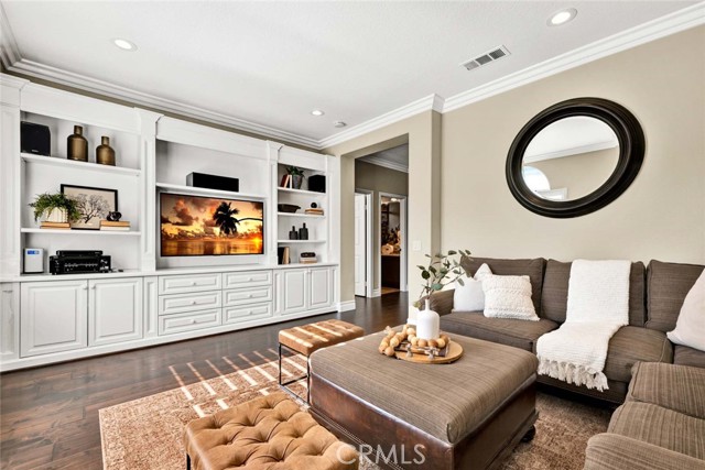 Detail Gallery Image 17 of 29 For 2503 Newman Ave, Tustin,  CA 92782 - 4 Beds | 3 Baths