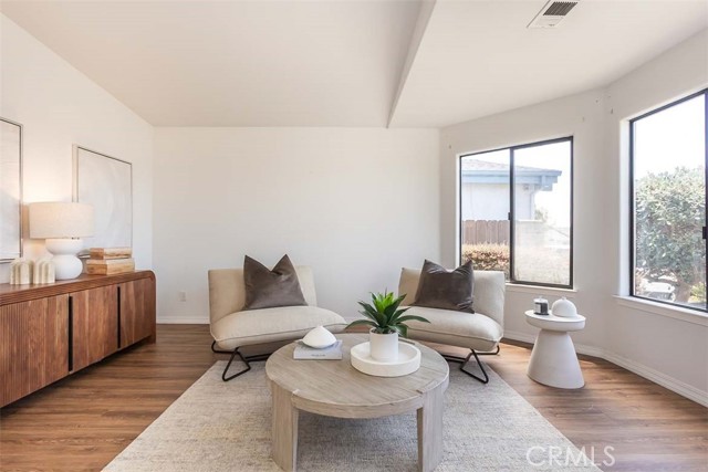 Detail Gallery Image 5 of 33 For 140 Irish Way, Pismo Beach,  CA 93449 - 3 Beds | 2 Baths