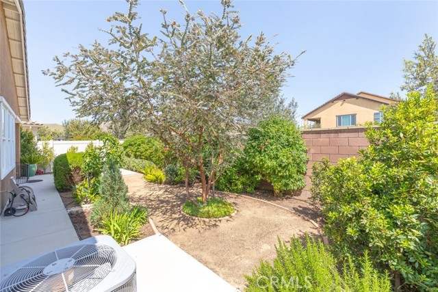 Detail Gallery Image 31 of 42 For 29328 Flame Tree, Lake Elsinore,  CA 92530 - 3 Beds | 2/1 Baths