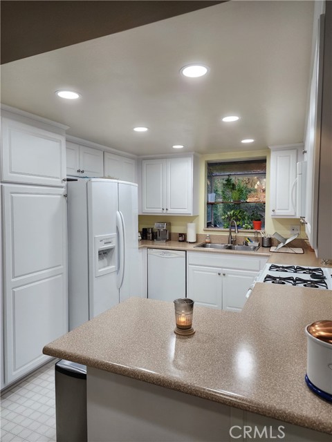 20334 Rue Crevier, Canyon Country CA: https://media.crmls.org/medias/7b525bb5-994b-4c36-ad13-4586be0e785a.jpg