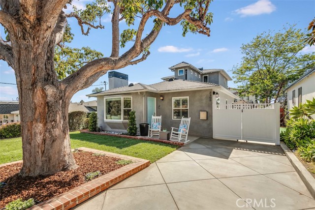 2305 Oak Avenue, Manhattan Beach, California 90266, 3 Bedrooms Bedrooms, ,2 BathroomsBathrooms,Residential,Sold,Oak,PW21077837