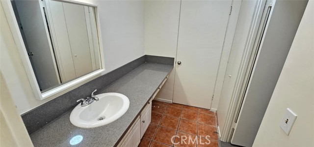 Detail Gallery Image 24 of 34 For 206 N Park View St #103,  Los Angeles,  CA 90026 - 1 Beds | 1 Baths