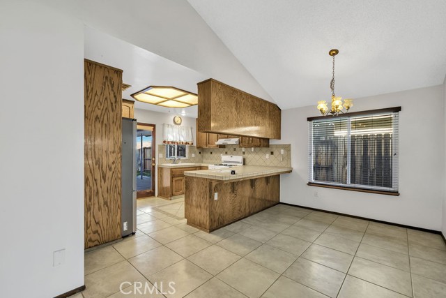 Detail Gallery Image 5 of 42 For 604 E Wilson, Ridgecrest,  CA 93555 - 4 Beds | 2 Baths