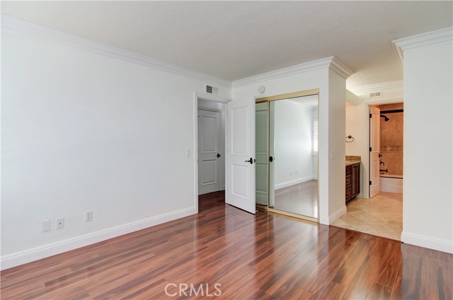 8566 Fallbrook Circle, Huntington Beach CA: https://media.crmls.org/medias/7b53a467-e2e2-4b66-a946-bfd6c9915dab.jpg