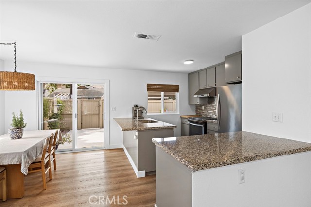 Detail Gallery Image 12 of 47 For 191 Rockwood #62, Irvine,  CA 92614 - 3 Beds | 2 Baths