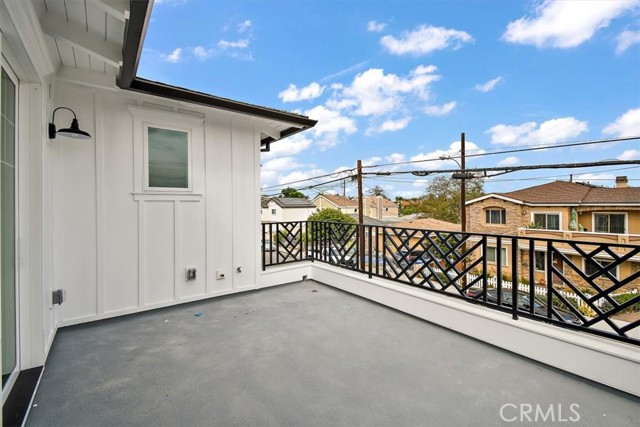 2406 Mathews Avenue, Redondo Beach, California 90278, 4 Bedrooms Bedrooms, ,3 BathroomsBathrooms,Residential,Sold,Mathews,SB21216620