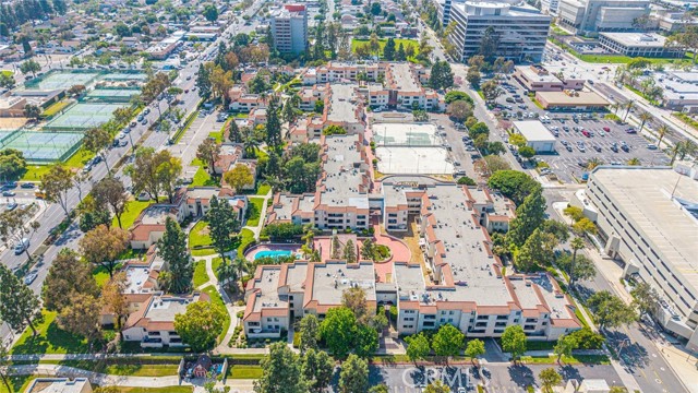 Detail Gallery Image 33 of 35 For 700 W 3rd St #B102,  Santa Ana,  CA 92701 - 2 Beds | 2 Baths