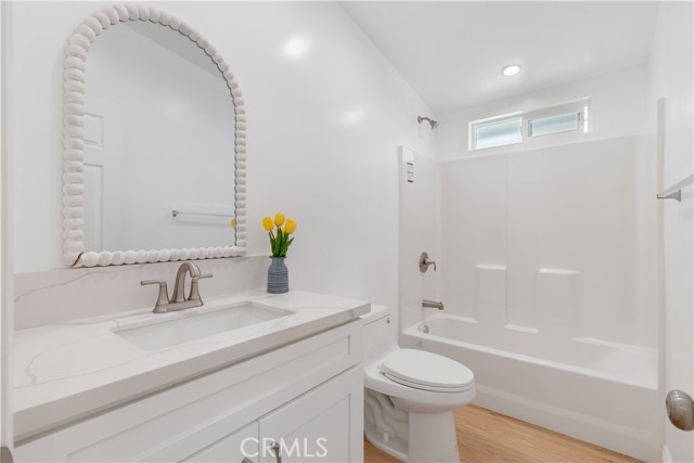 13691 Gavina Avenue, Sylmar CA: https://media.crmls.org/medias/7b5595cf-497a-4ec5-a725-ceae8d011e29.jpg