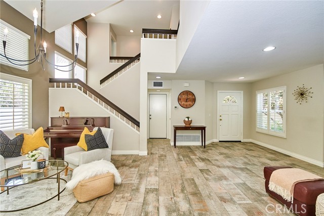 19 Las Cruces, Irvine CA: https://media.crmls.org/medias/7b55f25f-e94a-4139-ab50-d7db0661fccf.jpg