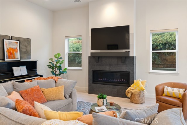 Detail Gallery Image 12 of 69 For 621 Jackson Dr, Paso Robles,  CA 93446 - 5 Beds | 3/1 Baths