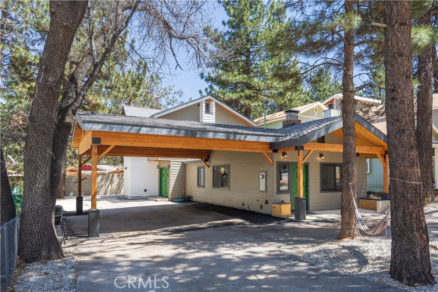 259 Victoria Lane, Sugarloaf CA: https://media.crmls.org/medias/7b56dda3-dc1d-48d5-8612-ab98516525b5.jpg