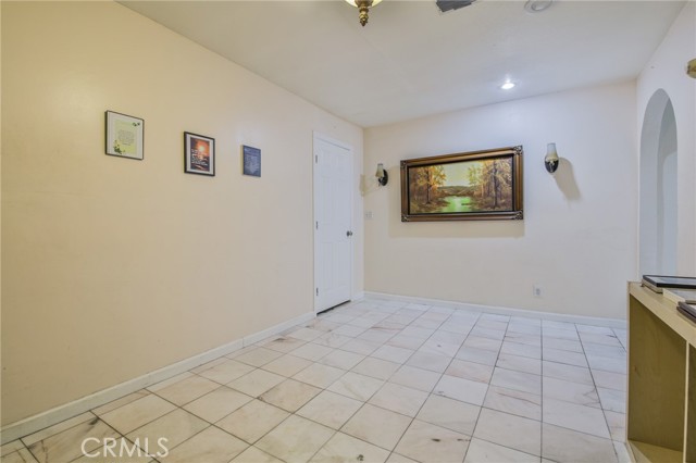 Detail Gallery Image 6 of 49 For 1709 E Luray, Long Beach,  CA 90807 - 5 Beds | 5 Baths