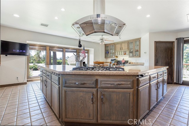 3225 Yardley Place, Simi Valley CA: https://media.crmls.org/medias/7b56e8fb-8e9f-41c0-b87e-e350e99ae6ec.jpg