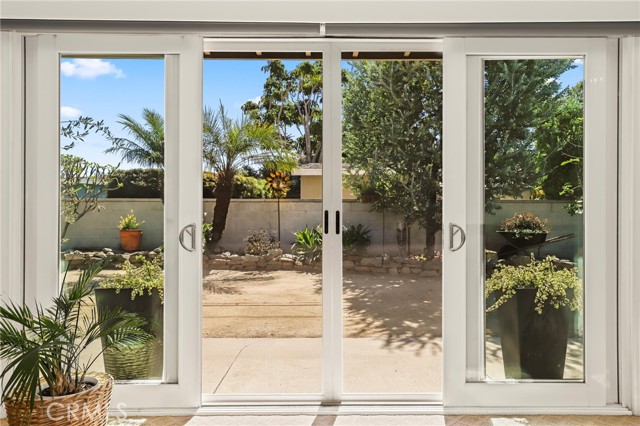 Detail Gallery Image 11 of 35 For 5640 E Deborah, Long Beach,  CA 90815 - 2 Beds | 2 Baths