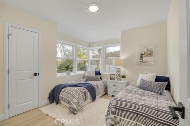 Detail Gallery Image 22 of 35 For 19120 Bessemer, Tarzana,  CA 91335 - 4 Beds | 3 Baths