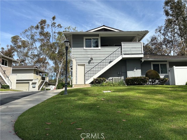 Detail Gallery Image 1 of 15 For 2576 E Coventry Cir #98,  Fullerton,  CA 92833 - 2 Beds | 1 Baths