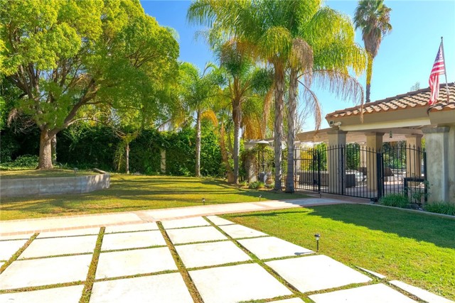 940 N Silent Ranch Drive, Glendora CA: https://media.crmls.org/medias/7b591e87-52be-4211-84cc-9bfe02abea4f.jpg