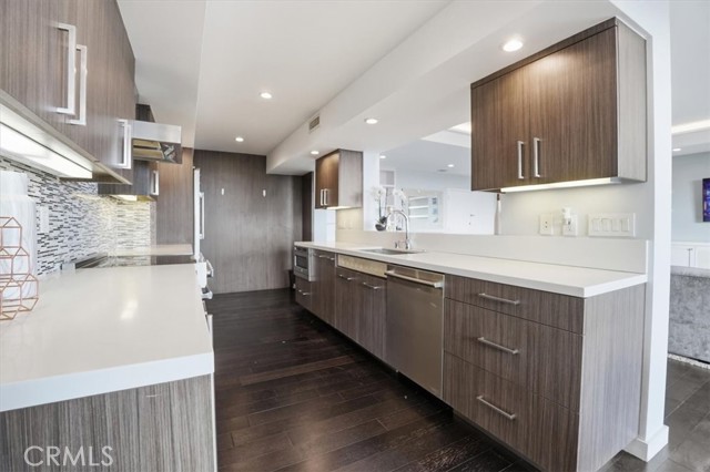 Detail Gallery Image 37 of 75 For 818 N Doheny Dr #908,  West Hollywood,  CA 90069 - 2 Beds | 2 Baths