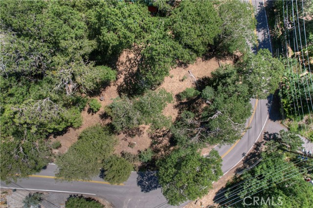 Detail Gallery Image 6 of 18 For 27588 Matterhorn Dr, Lake Arrowhead,  CA 92352 - – Beds | – Baths