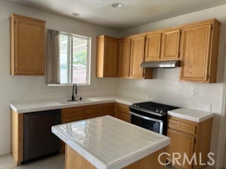 1538 Regents Street, Lancaster CA: https://media.crmls.org/medias/7b5a8812-ca4b-41d7-ba85-2c68a6ad1cc5.jpg
