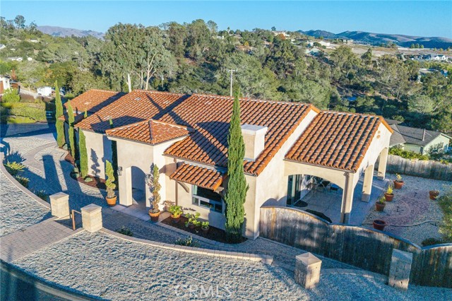 515 Windermere Lane, Arroyo Grande CA: https://media.crmls.org/medias/7b5af022-2789-4244-909e-7d45d019029a.jpg