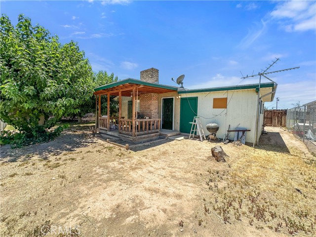 630 N 10 th Street, Blythe CA: https://media.crmls.org/medias/7b5b0eca-3115-4d2b-aaed-e9994ec07c15.jpg