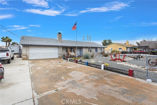 Detail Gallery Image 6 of 44 For 10753 Locust, Hesperia,  CA 92345 - 3 Beds | 2 Baths