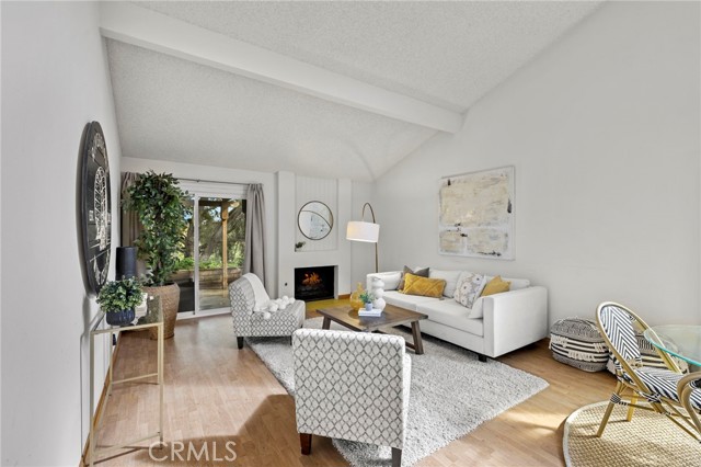 Detail Gallery Image 3 of 32 For 24842 Leto Cir, Mission Viejo,  CA 92691 - 3 Beds | 2 Baths