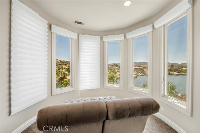 Detail Gallery Image 29 of 70 For 22166 W San Joaquin Dr, Canyon Lake,  CA 92587 - 5 Beds | 4/1 Baths