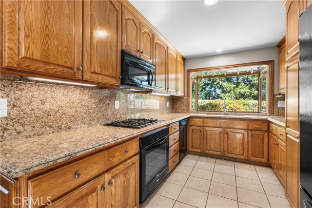 Detail Gallery Image 12 of 50 For 6528 Ellenview Ave, West Hills,  CA 91307 - 5 Beds | 3 Baths