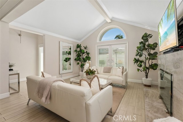 Detail Gallery Image 10 of 47 For 43 Gannet Ln, Newport Beach,  CA 92660 - 3 Beds | 2/1 Baths