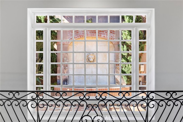 Detail Gallery Image 13 of 74 For 1316 Beverly Grove Pl, Beverly Hills,  CA 90210 - 5 Beds | 7/2 Baths