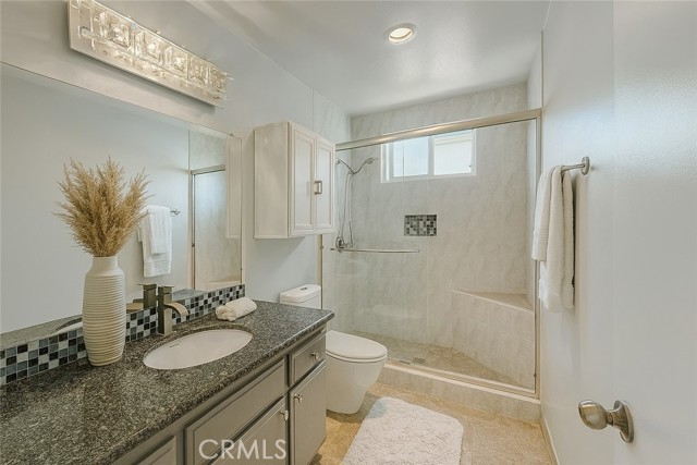 Detail Gallery Image 10 of 20 For 2616 Voorhees Ave #2,  Redondo Beach,  CA 90278 - 2 Beds | 1 Baths