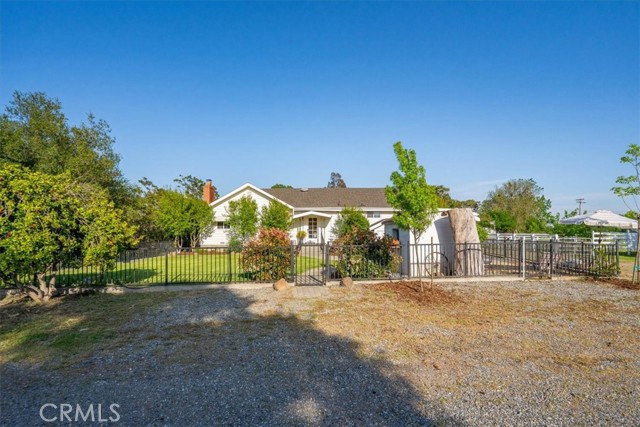 8791 Fox Street, Los Molinos CA: https://media.crmls.org/medias/7b604b57-283d-43f5-8f0a-fbd40973d749.jpg