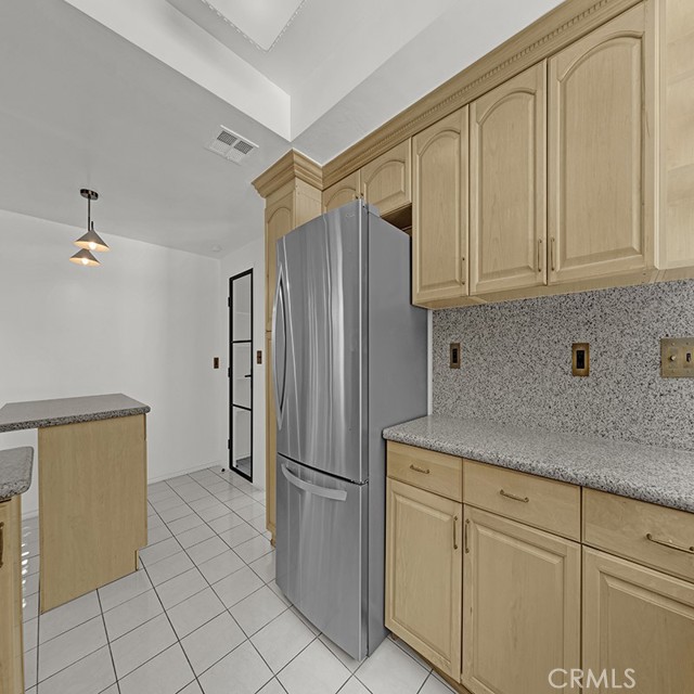 23020 Wrencrest Drive, Calabasas CA: https://media.crmls.org/medias/7b608ee8-b1c8-4b36-8230-a24c64a86744.jpg