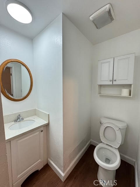 https://media.crmls.org/medias/7b60a617-0d68-457d-9d1c-11d65ccd0e8e.jpg?preset=X-Large