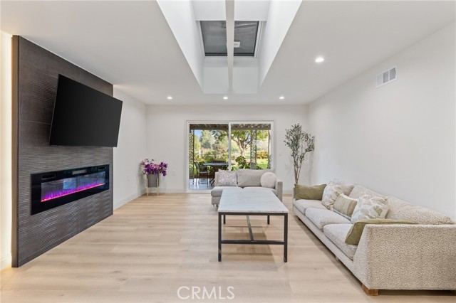 Detail Gallery Image 17 of 41 For 3422 Calle Azul a,  Laguna Woods,  CA 92637 - 2 Beds | 2 Baths