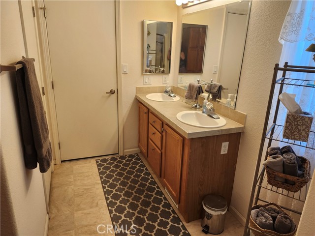 Detail Gallery Image 27 of 35 For 100 S. Westwood St #14,  Porterville,  CA 93257 - 3 Beds | 2 Baths