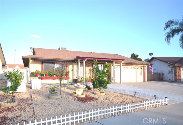 27958 Foxfire Street, Menifee CA: https://media.crmls.org/medias/7b6159d8-b476-4e92-9b0b-783103ddce14.jpg